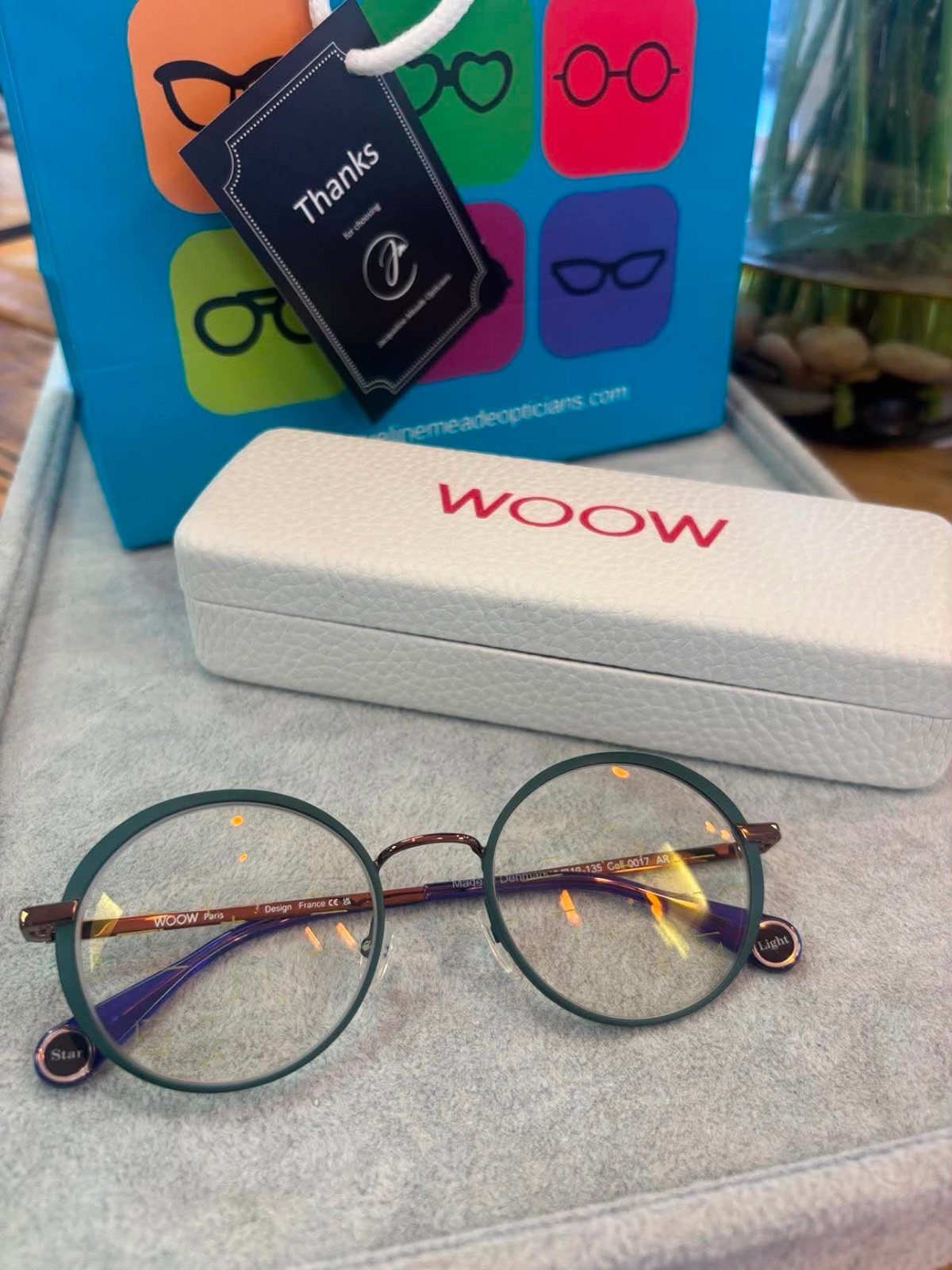 WOOW eyewear